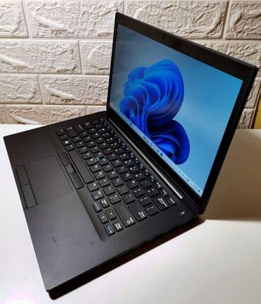 Dell: Dell Latitude 7490 je visokokvalitetan poslovni laptop poznat po — 4