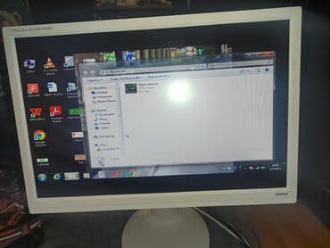 monitori 24 inca: Hitnooo monitor iiyama prolite b2280vsd rotira se i podize i spusta — 14