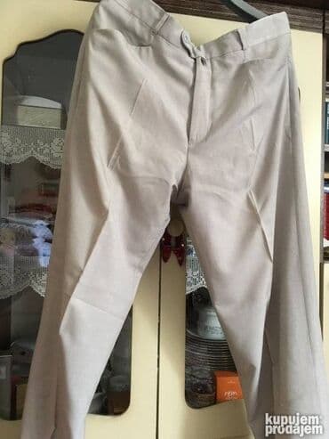 velicine pantalona: Gucci pantalone br.46. Gucci pantalone bež boje od laganog materijala — 1
