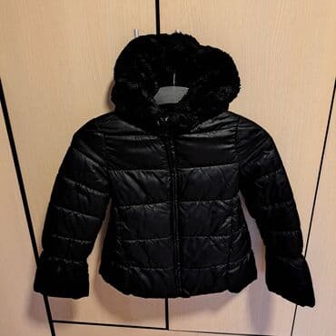 Dečja zimska jakna SISLEY – crna - Model: puf jakna sa horizontalnim na lalafo.rs Dečja zimska jakna SISLEY – crna - Model: puf jakna sa horizontalnim