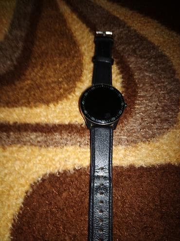 mona torba sa slovom m: Pametni sat – okrugli crni dizajn - Kućište: okruglo, crno, sa jednom — 2