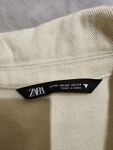 donji ves zrenjanin: ZARA teksas jakna/šaket u krem-bež boji. Model sa klasičnim kragnom i — 5