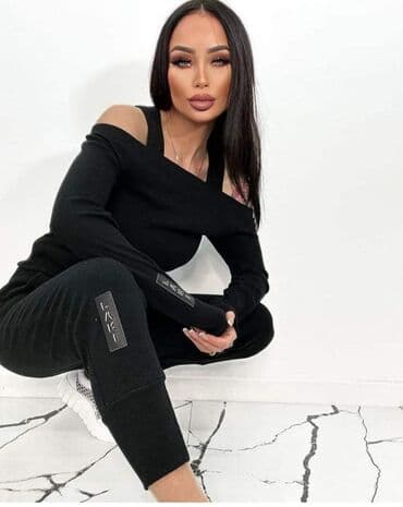 crveni komplet: Komplet 3u1: 2600 dinara — 2