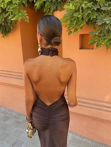 zara torba s lancem: 🔥Elegantna haljina sa visokim okovratnikom i otvorenim leđima ✅2600 — 4