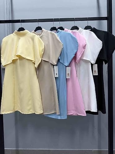 pink cosmo torbe: Mini haljina sa pelerinom – elegantan i moderan kroj - Silueta — 2