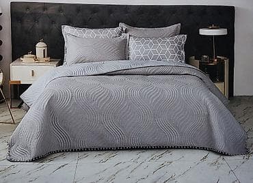 slavski sto i klupe: ✨️Štepani prekrivač-230*240 ✨️Čaršaf-220*230 ✨️Jastučnice štepane-2x5 — 1