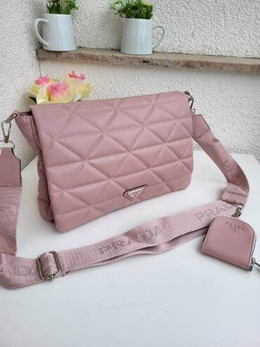 torbe heklane: Cena torbi 2900
cena novcanika 2200
Porez — 3