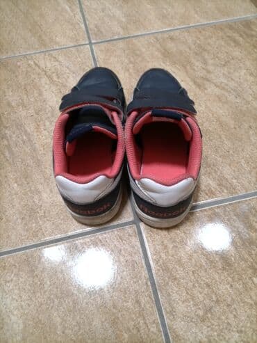 pantalone od vestacke koze: Reebok, Size - 32 — 3