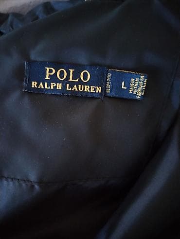 Kaputi i mantili: Muški pufnast prsluk bez rukava, crne boje. Detalji: - Visoki kragn i — 8