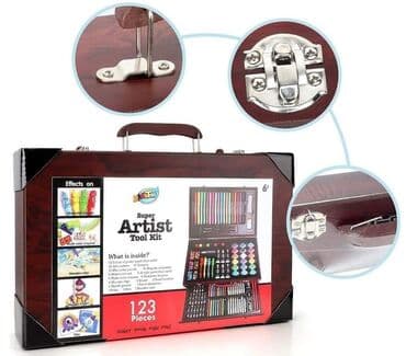 kofer sa bojicama lidl: Delux drveni kofer sa bojicama za decu Cena :4200 din Delux drveni — 3