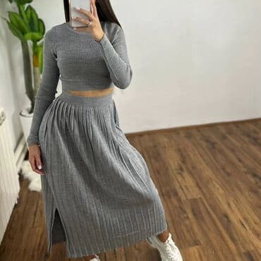 zenski kompleti za punije dame: Kompleti 2700din
s m l xl — 2