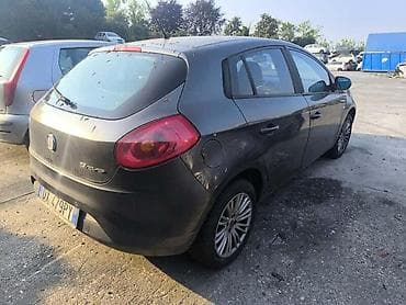 fiat s: FIAT BRAVO 2010. GOD. - KOMPLETAN AUTO U DELOVIMA | Fiat Bravo — 3