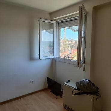 stan ruma prodaja: ​garsonjeru od 21m2 na odličnoj lokaciji u Ustaničkoj ulici (kod — 5