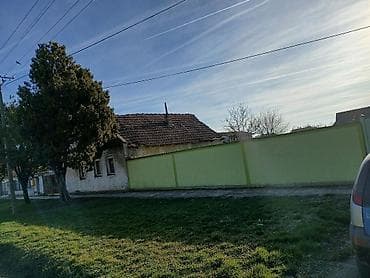 izdajem kucu na cuvanje beograd: Na prodaju prostrano seosko domaćinstvo sa velikim ograđenim placem i — 2