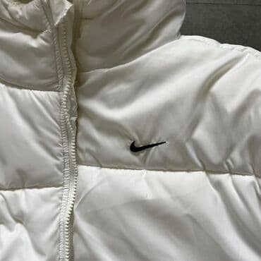 Fur coats: Nike, M, Single-colored, With lining — 3
