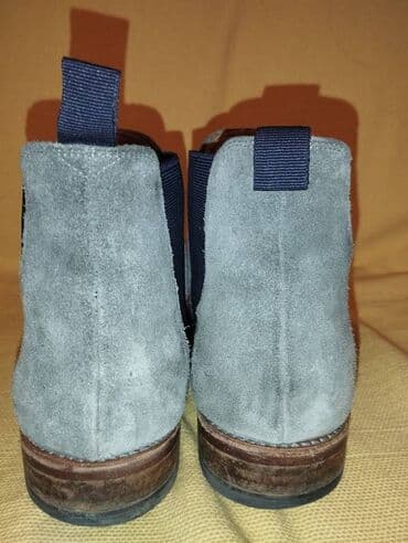 Sandals and flip-flops: Boots, size - 43 — 4