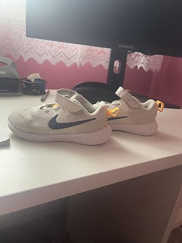 skafanderi za devojcice: Dečije patike Nike (model sa čičak-trakom) - Veličina: za malu decu — 4