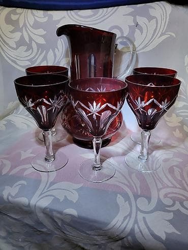 Servis kristal za vino,rucno graviran 60,70te god. Servis
