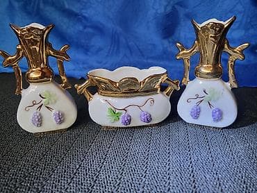 viseci lusteri: Trodelni nov porcelanski dekorativni set 1920g+. Trodelni set — 5