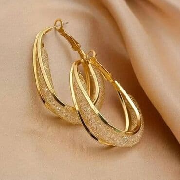 nakit swarovski: ✨Mindjuse 
💫Par 1600 din
💫2 para 1900 din — 22