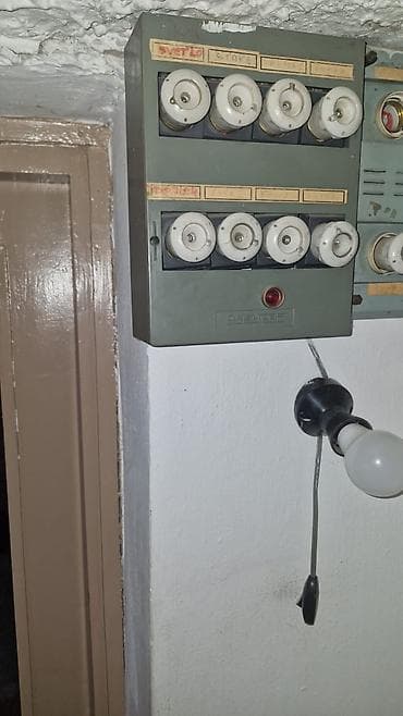sredjivanje kuce: Haus majstor – Komšija Bulbulder (Zvezdara). Brze sitne popravke i — 8