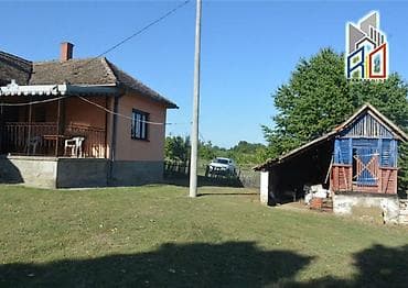 kuce na selu izdavanje: NA PRODAJU! Seosko domaćinstvo u Sovljaku kod Uba! Površina kuće — 9