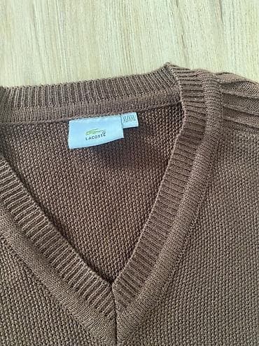 duks l: Lacoste muški džemper sa V‑izrezom - Brend: Lacoste - Model: klasični — 2