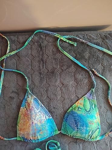 h m korset s: Bikini set Bonatti – trodelni/trouglasti gornji deo na vez i klasičan — 4