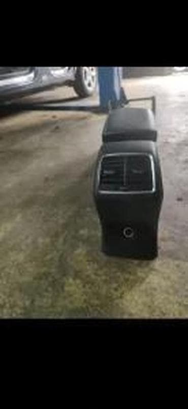 AUDI Q3 DELOVI VENTILACIJA LUFTER | Audi a1  a3 a4 a5 a6 a7 q3 a5 a7 — 1
