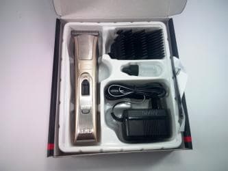 Personal Care Appliances: GEMEI PRO masinica za sisanje i trimovanje GEMEI GM-657 BEŽICNA — 1
