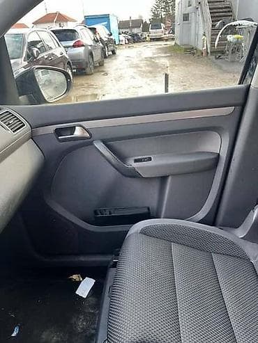 gps tracker za auto cena: TAPACIRI VRATA ZA VOLKSWAGEN TOURAN OD 2010. DO 2015. GOD. | — 1
