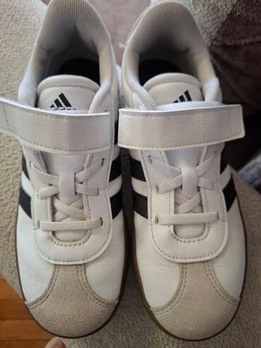 adidas zelene kopacke: Adidas dečije patike sa čičak-trakom - Model: Adidas, klasični dizajn — 1