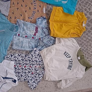 Kompleti: Paket dečje garderobe za dečaka – razni komadi i dezeni (proleće/leto — 3