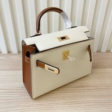 torbice new yorker: Elegantna ženska torba sa ručkom i kaišem za rame, u kombinaciji bež i — 5