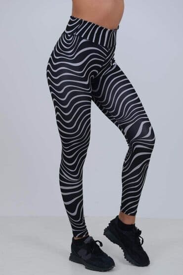 helanke od mokre likre: Helanke mokra likra
 cena 1700
S, M, L, XL — 3