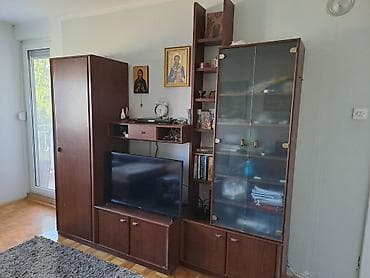 milje za tv: Prodajem Tv komodu sa garderoberom i klub stočić. Tv komoda dužine — 1