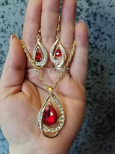 rajf za devojacko vece: Set: Crown, Earrings, Bracelet, Material: Pearl, Cubic zirconia, Stainless steel — 20