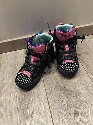 patike 97: Skechers patike beoj 28,svetle i kada se predje stapicem preko krila — 2