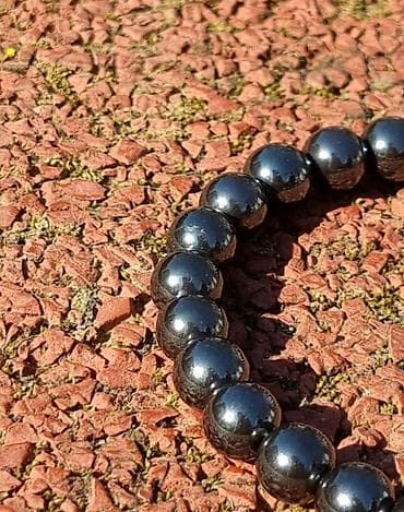 Narukvice: Kalist kamene brojanice od prirodnog hematita, ručno rađene sa — 10