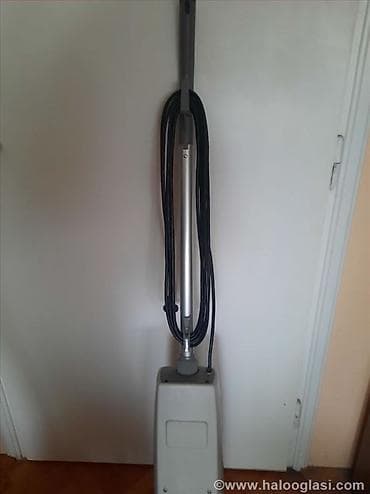 ventilator na vodu za baste: Stari, retro stapni usisivac Iskra 202 S . Nepoznato stanje,proveren — 7