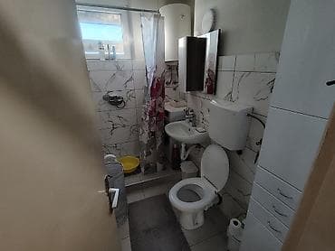 izdavanje stanova bg: U Šapcu, na Trkalištu, prodaje se prazan dvoiposoban stan od 66 — 4