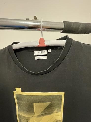 sonic majice: Men's T-shirt Calvin Klein, bоја - Crna — 2