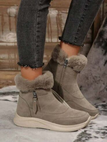 Sweatpants: High boots, 42 — 1