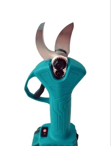 makaze na baterije cena: Prodajem nove i kvalitetne aku makaze za rezanje voća MAKITA . Snaga — 4