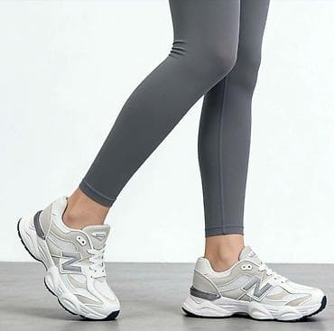 36 do 41 za 3500 din
pb