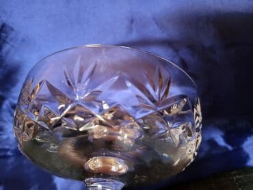 case za zestoko pice: Case nove za dvoje,kristal,rucni rad za zestoko pice iz 70ih. Case — 10