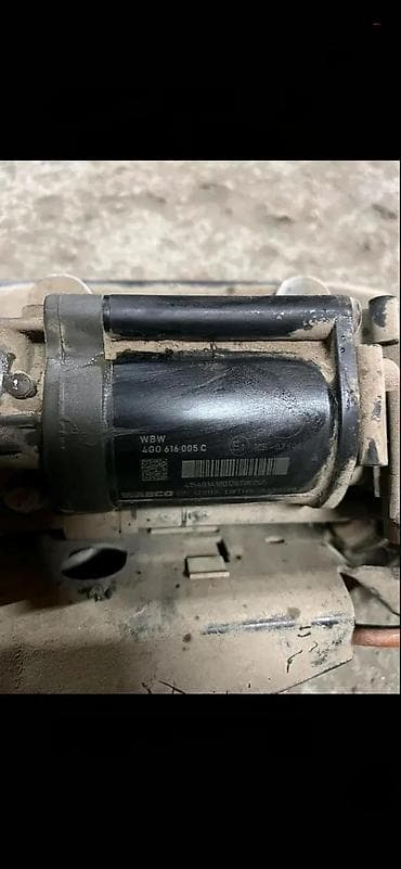 klopka za muve: KOMPRESOR VAZDUSNOG OGIBLJENJA AUDI A6 A7 4G06160005C | audi vagen — 2