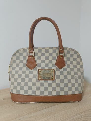 Louis Vuitton, Materijal: Platno na lalafo.rs Louis Vuitton, Materijal: Platno