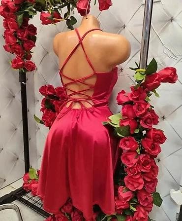 Haljine: Satenska mini haljina na tanke bretele - Model: kratka A-kroja sa — 7