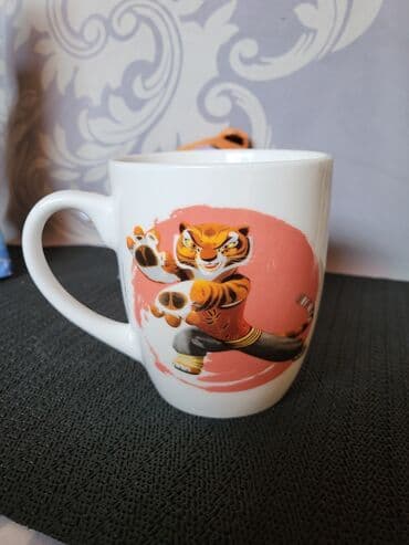 porcelanske solje za caj: Solja nova Heroes porcelanska univerzalna 2017g. Solja sa igrackom — 11